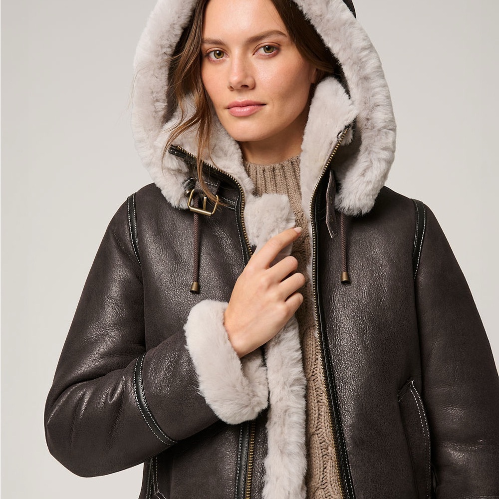 OVERLAND Luxurious Shearling Bomber Jacket